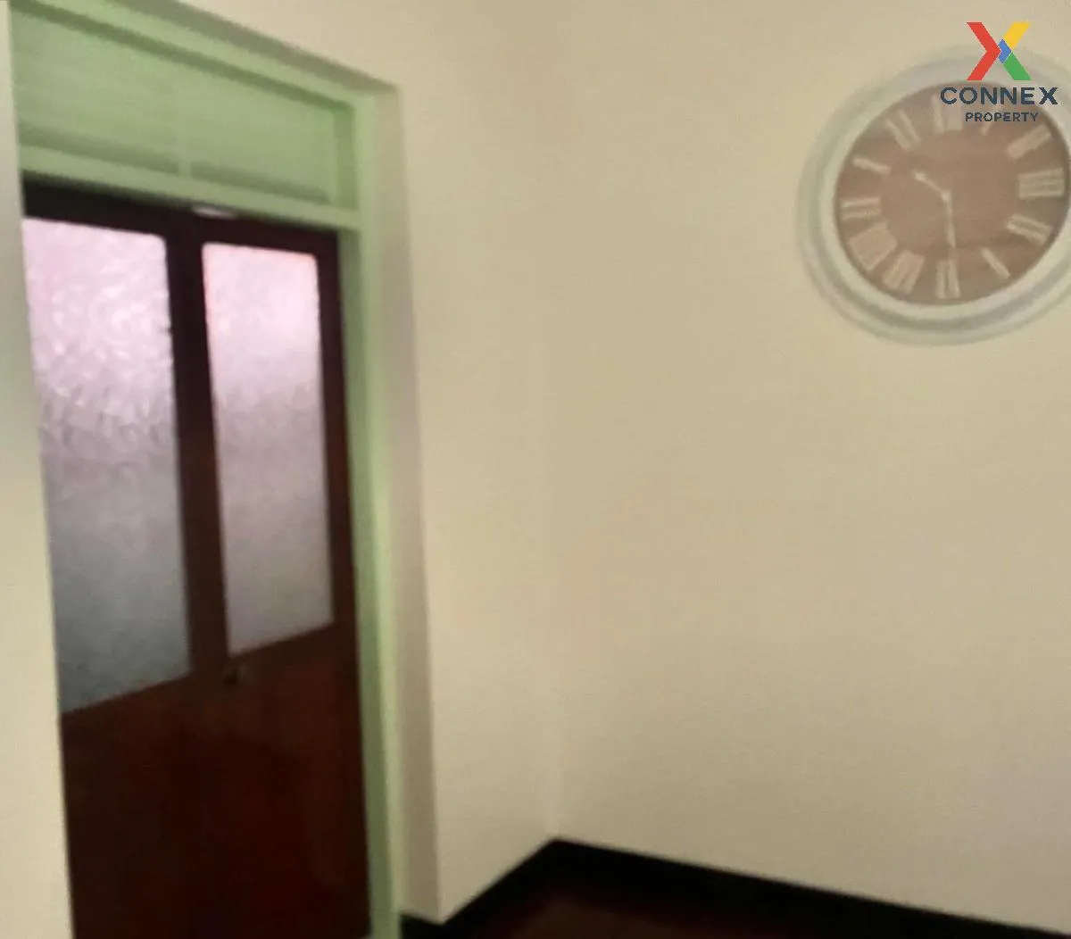 For Rent Townhome for rent ,Jareonkrung , newly renovated , Si Ph