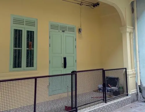 For Rent Townhome for rent ,Jareonkrung , newly renovated , Si Phraya , Bang Rak , Bangkok , CX-136807