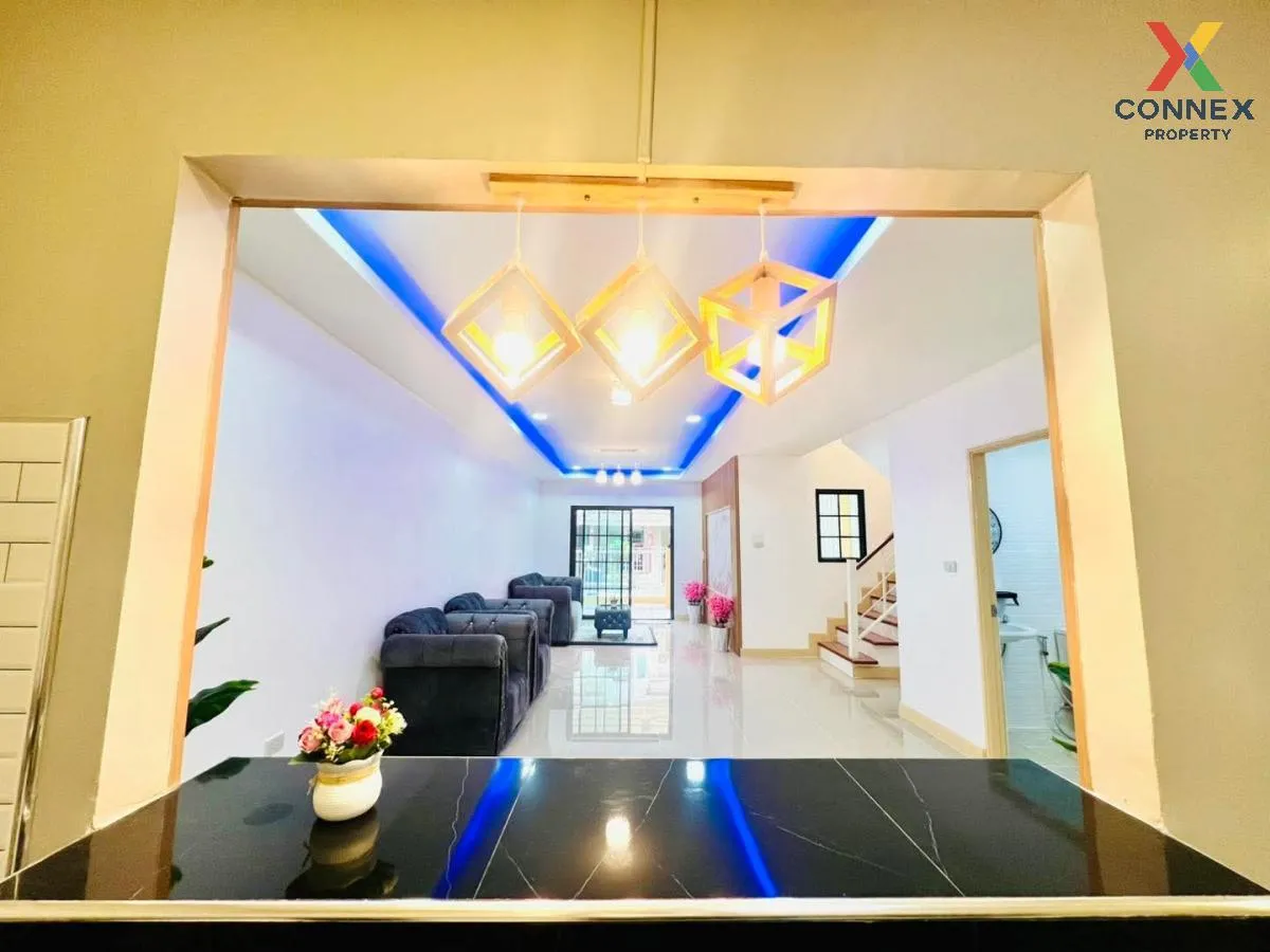 For Sale Townhouse/Townhome  , Pruksa Ville 19 Wongwaen - Pinklao