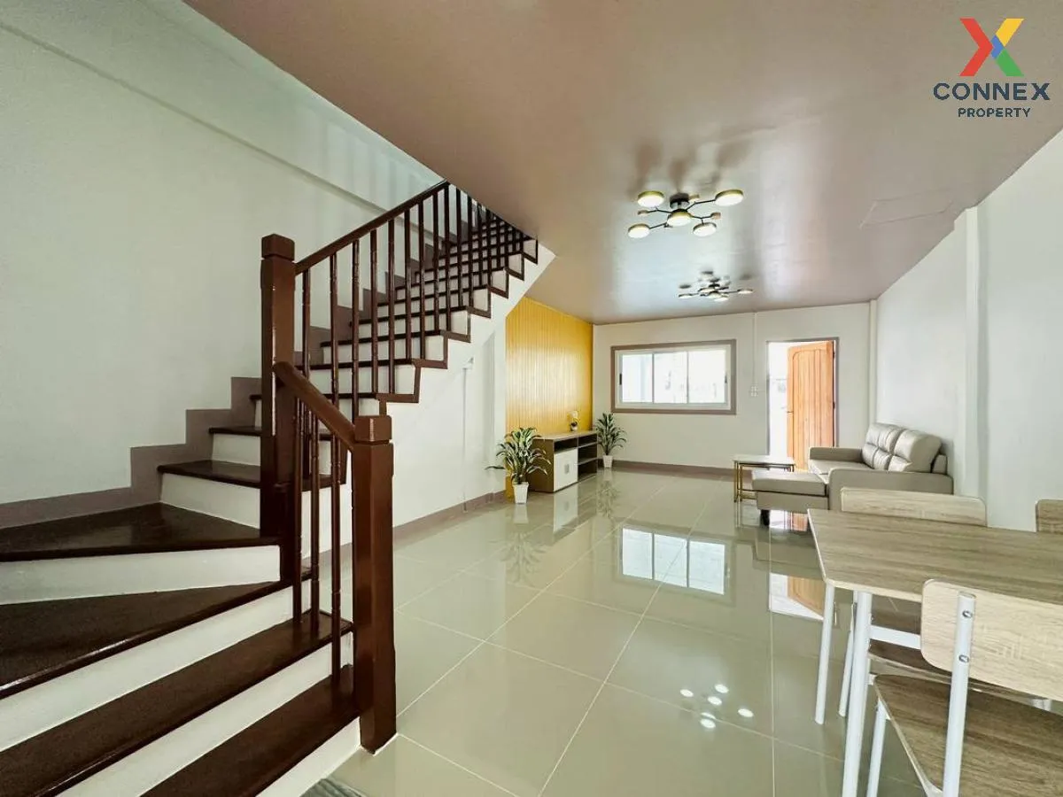 ขายทาวน์เฮ้าส์/ทาวน์โฮม  บ้านปิยวรารมย์ 1 รีโนเวทใหม่ บางบัวทอง บ