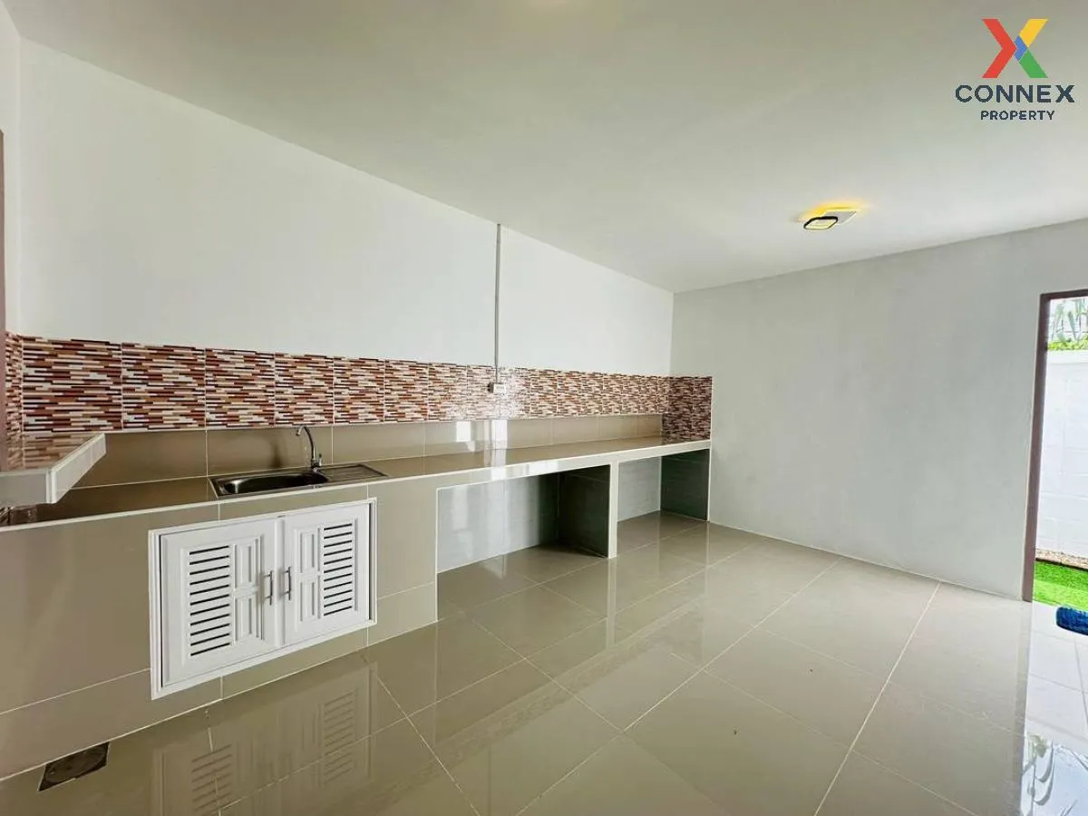 ขายทาวน์เฮ้าส์/ทาวน์โฮม  บ้านปิยวรารมย์ 1 รีโนเวทใหม่ บางบัวทอง บ