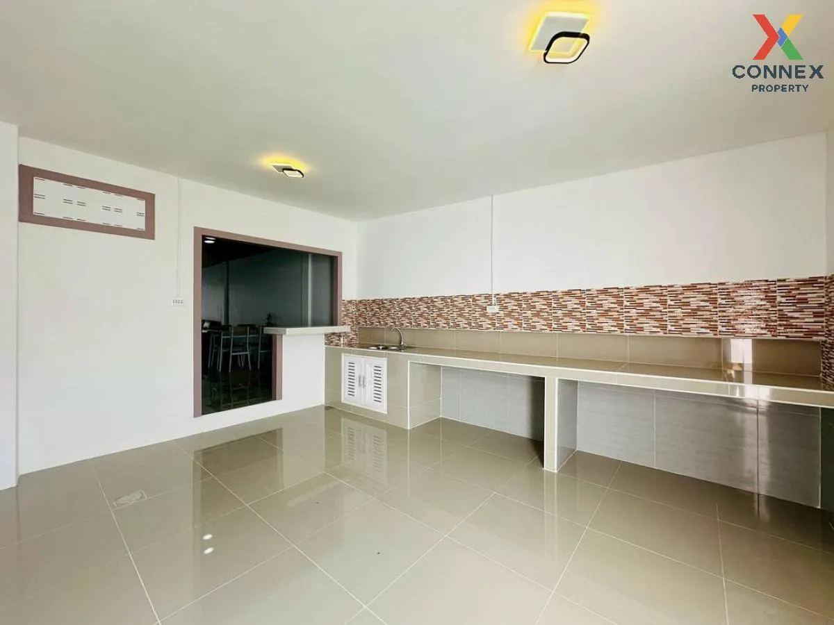 ขายทาวน์เฮ้าส์/ทาวน์โฮม  บ้านปิยวรารมย์ 1 รีโนเวทใหม่ บางบัวทอง บ