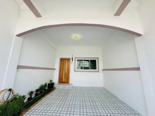 ขายทาวน์เฮ้าส์/ทาวน์โฮม  บ้านปิยวรารมย์ 1 รีโนเวทใหม่ บางบัวทอง บางบัวทอง นนทบุรี CX-136824