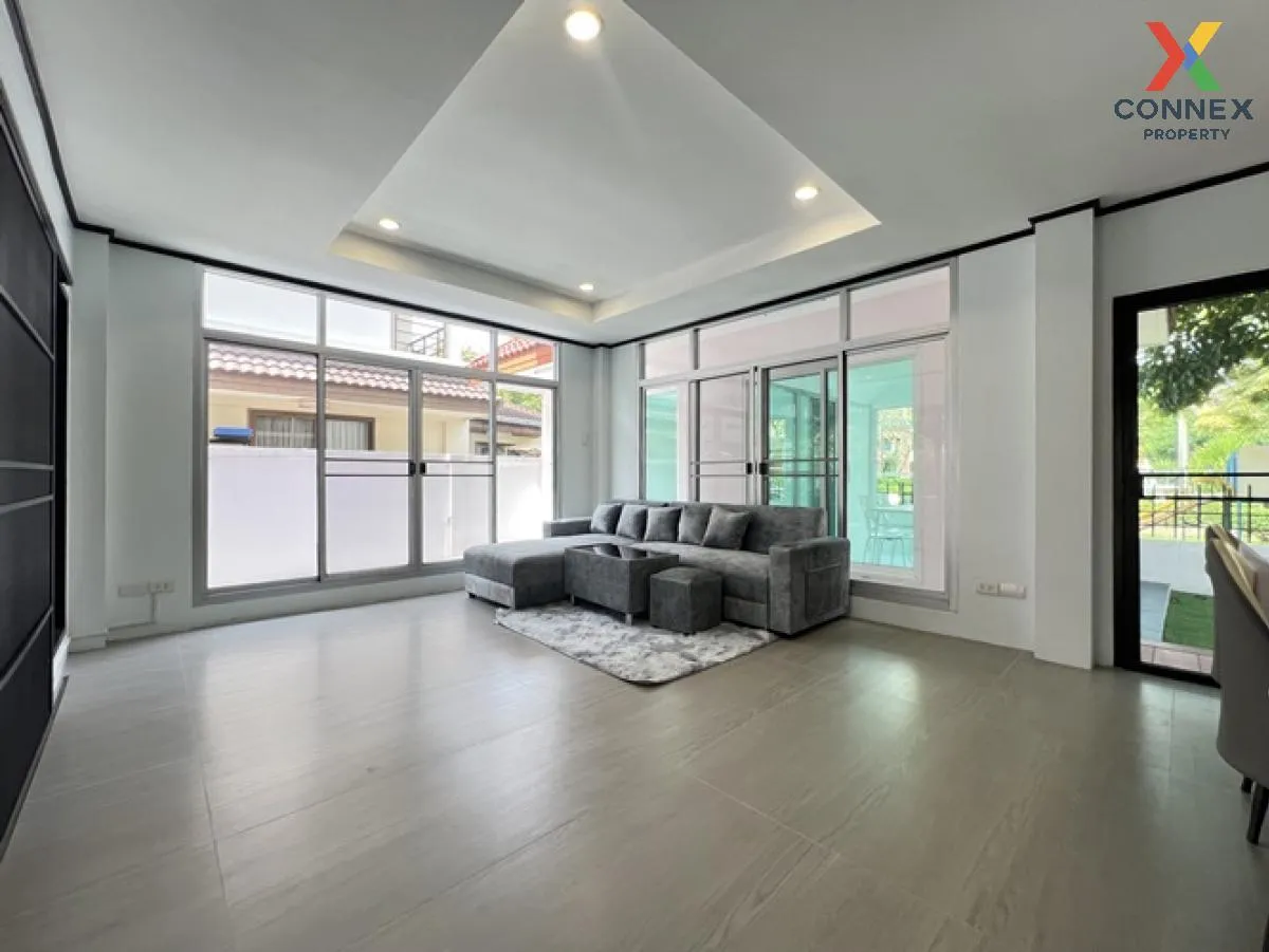 ขายบ้านเดี่ยว บ้านแมกไม้ วัรชพล รีโนเวทใหม่ ทั้งหลัง เนื้อที่ 65 