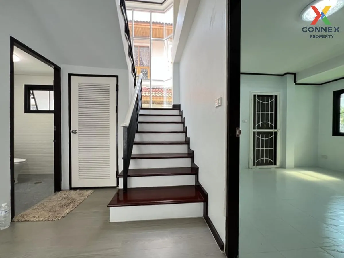 ขายบ้านเดี่ยว บ้านแมกไม้ วัรชพล รีโนเวทใหม่ ทั้งหลัง เนื้อที่ 65 