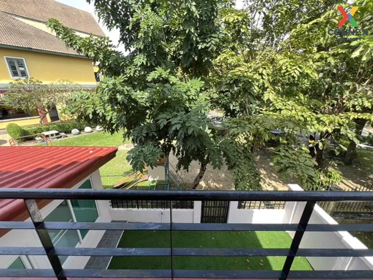 ขายบ้านเดี่ยว บ้านแมกไม้ วัรชพล รีโนเวทใหม่ ทั้งหลัง เนื้อที่ 65 