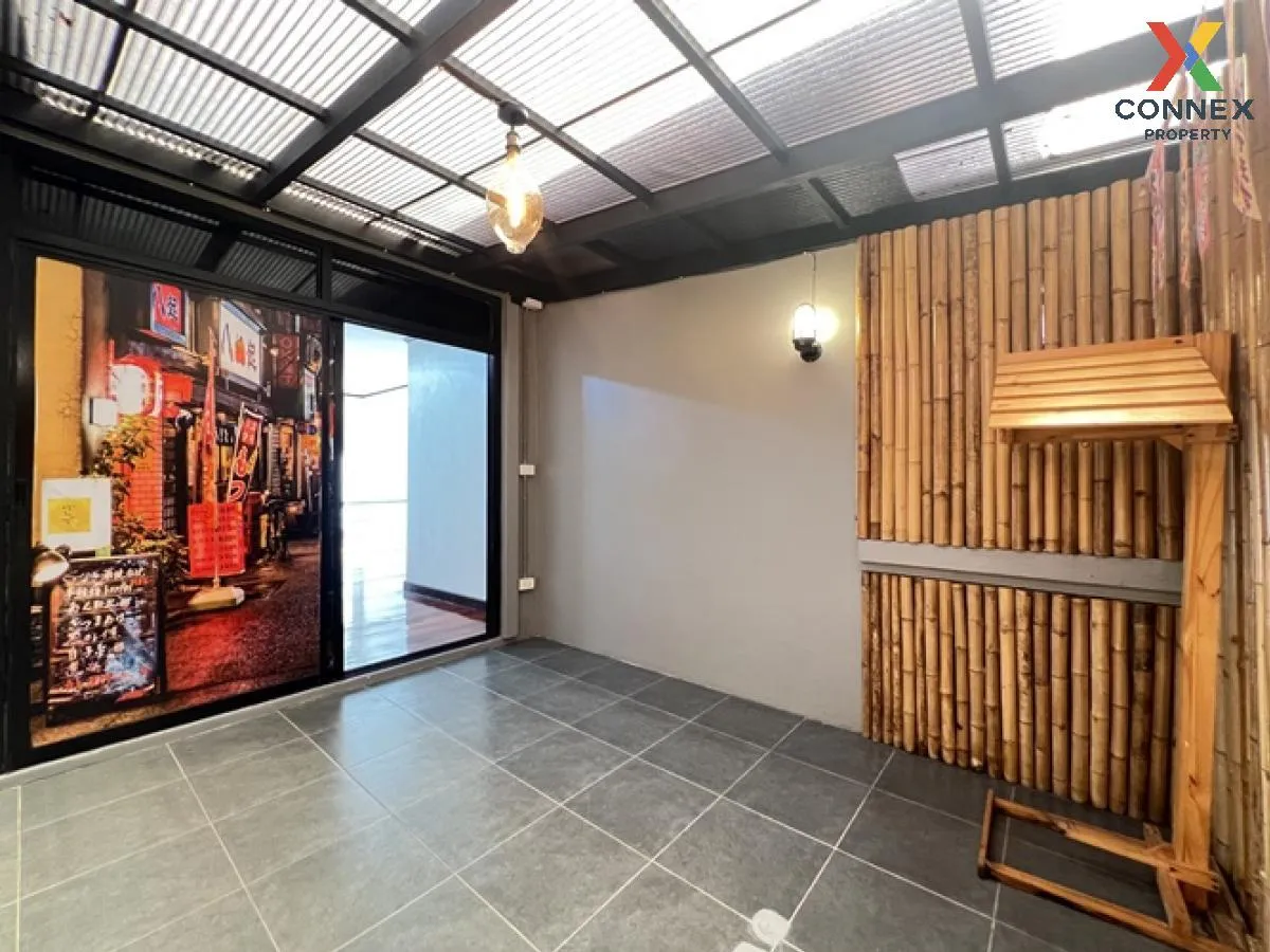 ขายบ้านเดี่ยว บ้านแมกไม้ วัรชพล รีโนเวทใหม่ ทั้งหลัง เนื้อที่ 65 