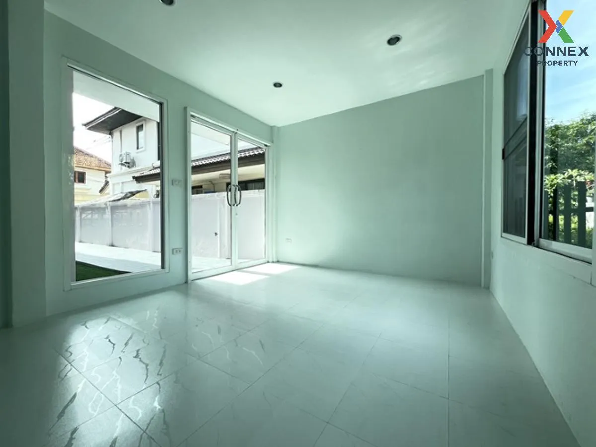 ขายบ้านเดี่ยว บ้านแมกไม้ วัรชพล รีโนเวทใหม่ ทั้งหลัง เนื้อที่ 65 