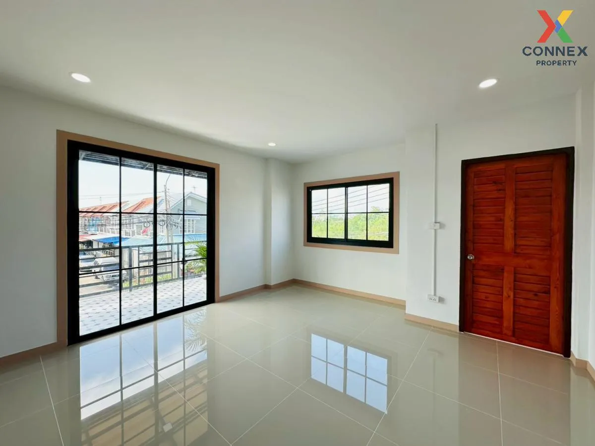 For Sale Townhouse/Townhome  , Baan Buathong 4 Baan Kluay-Sai Noi