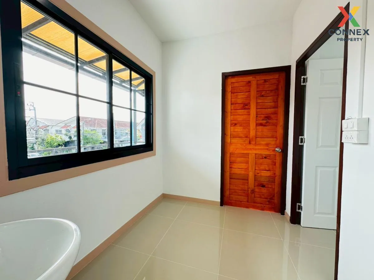 For Sale Townhouse/Townhome  , Baan Buathong 4 Baan Kluay-Sai Noi