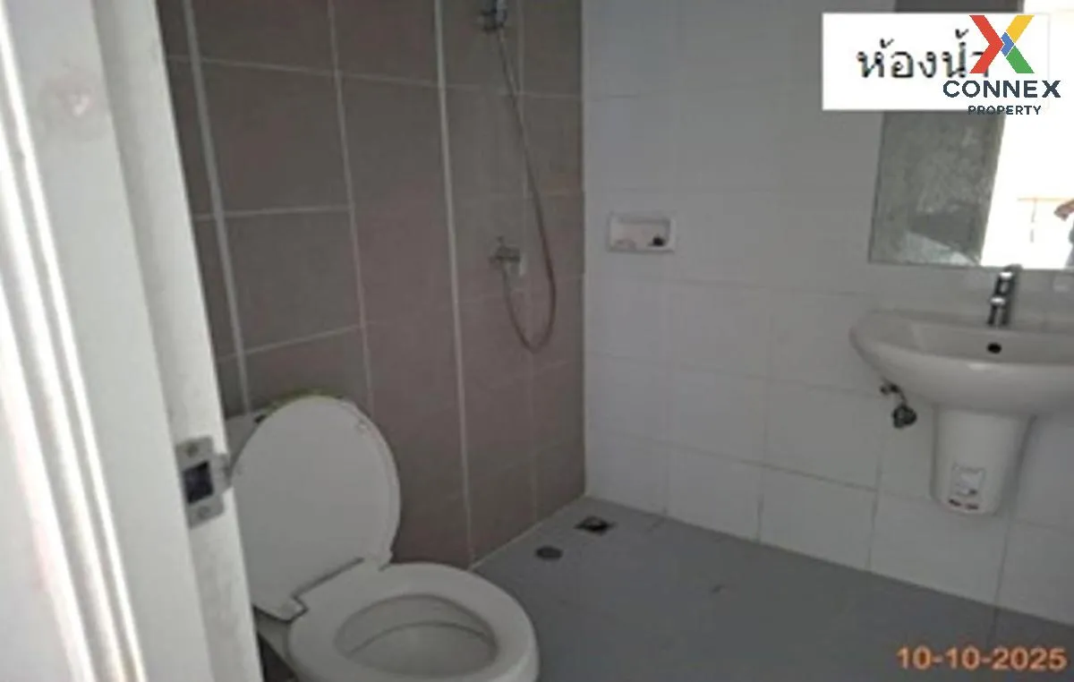 For Sale Townhouse/Townhome  , Lio Bliss Petchkasem 81 , Suan Lua