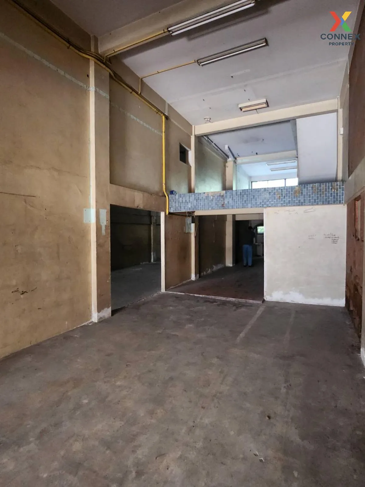 เช่าอาคารพาณิชย์ 4 ชั้น พื้นที่ 750 ตารางเมตร เจริญนคร 10 คองสาน  4