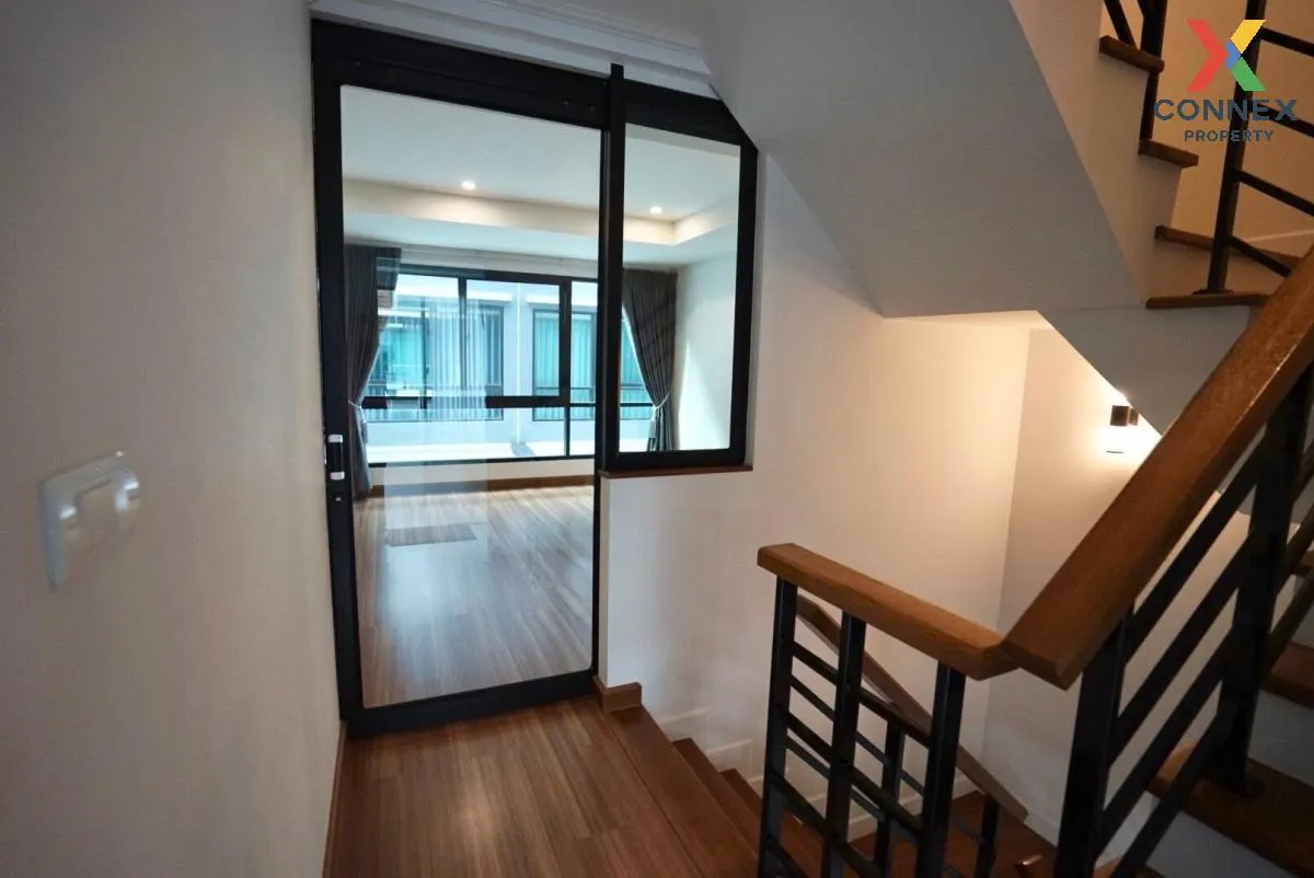 For Rent Townhouse/Townhome  , Supalai Essence Ladprao , MRT-Ladp