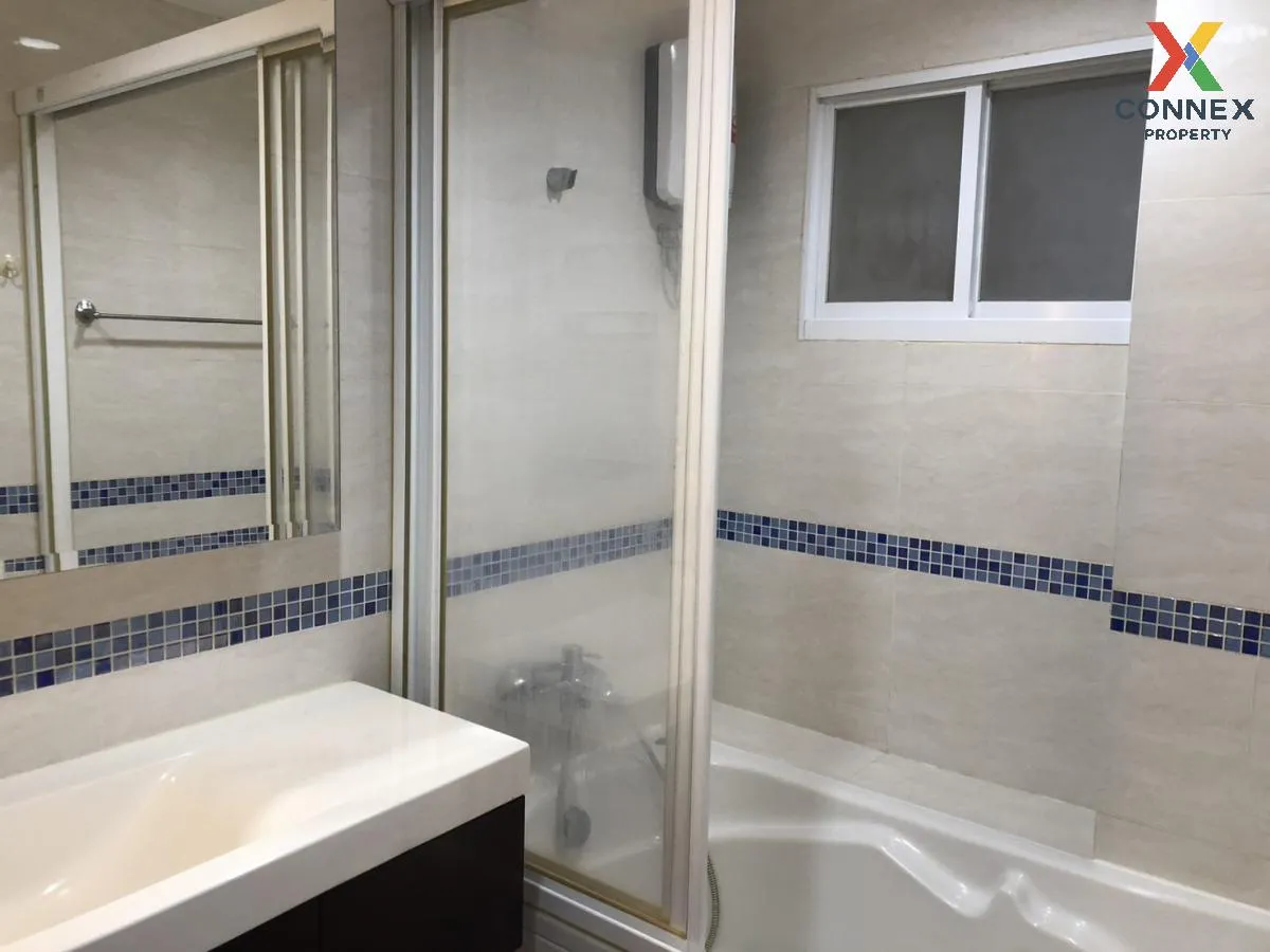 FOR RENT condo , Life @ Sukhumvit 65 , BTS-Ekkamai , Phra Khanong