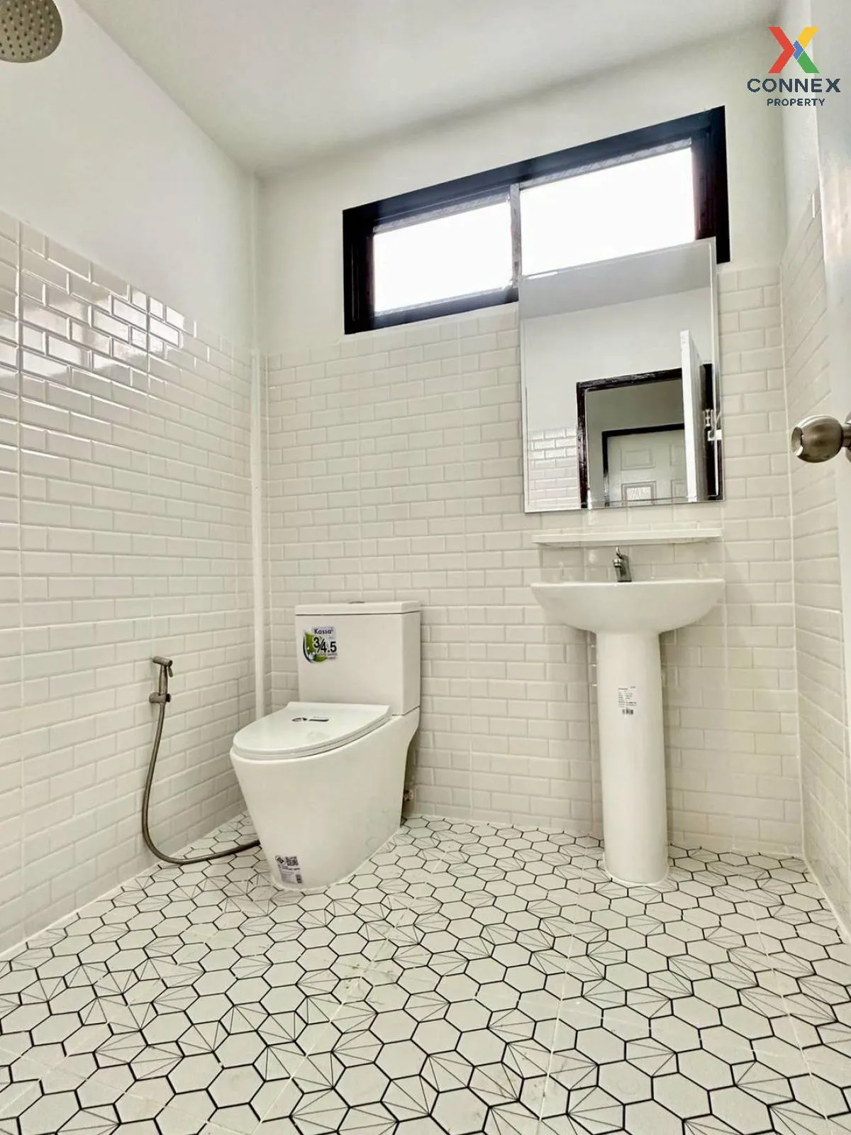 For Sale Townhouse/Townhome  , Baan Romruen Ville , newly renovat