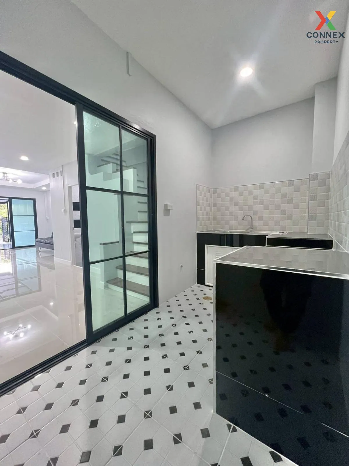 ขายทาวน์เฮ้าส์/ทาวน์โฮม  บ้านบุษกร-รัตติยา รีโนเวทใหม่ MRT-คลองบา