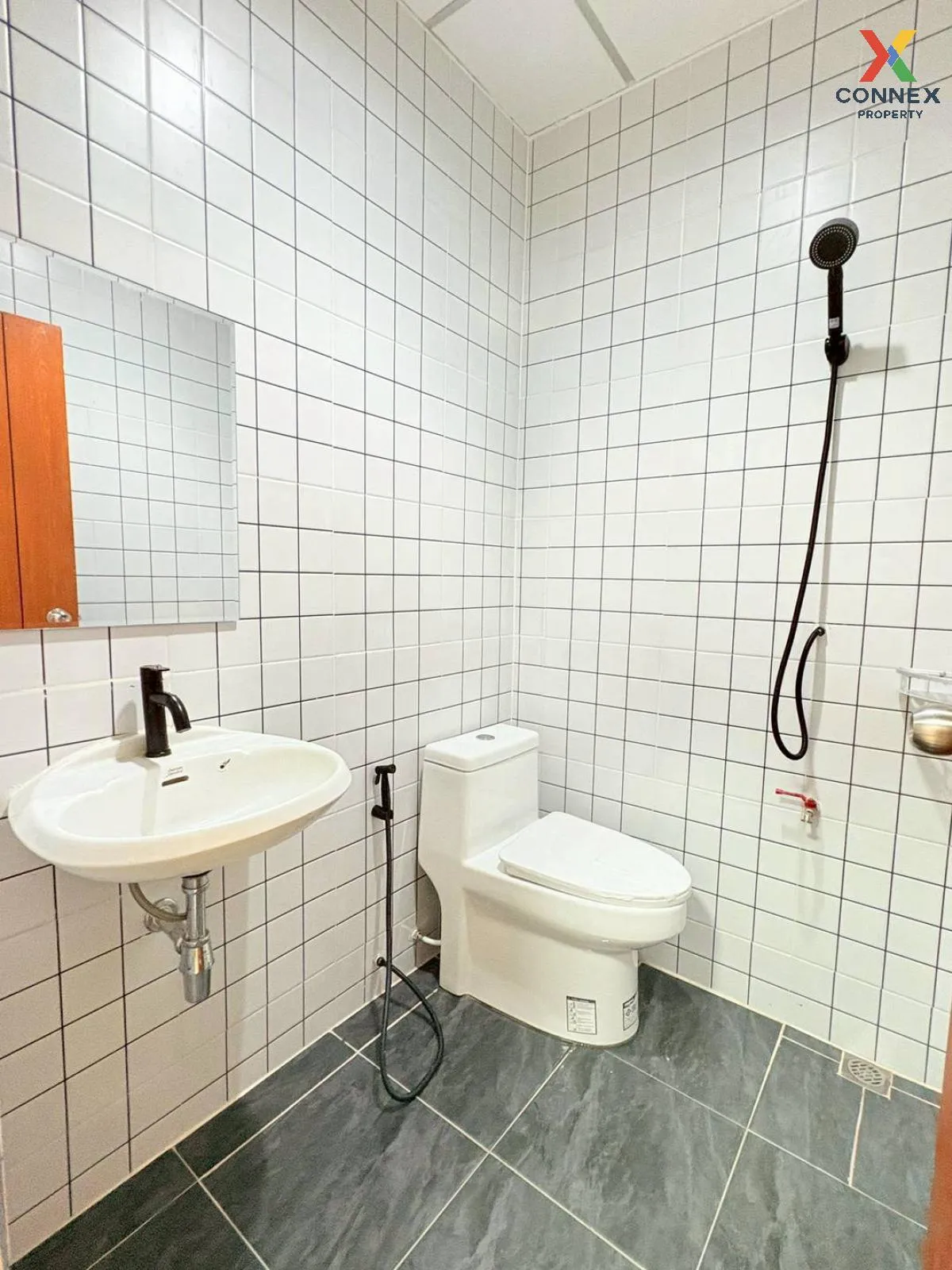 For Sale Townhouse/Townhome  , Baan Bussarin Pinklao , newly reno