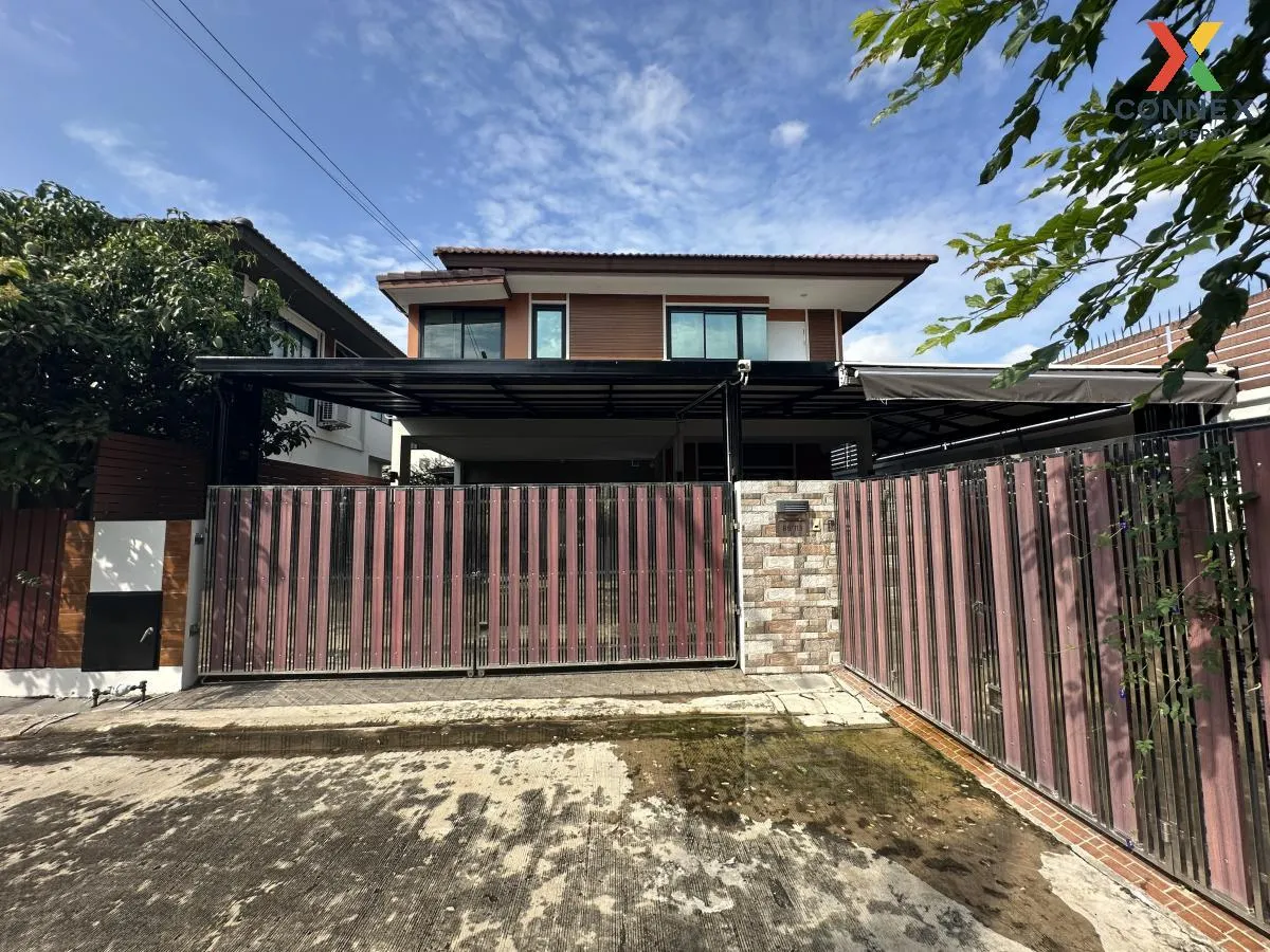 For Sale House , Thanyaphirom Grand Ville Khlong 7 , corner unit  1
