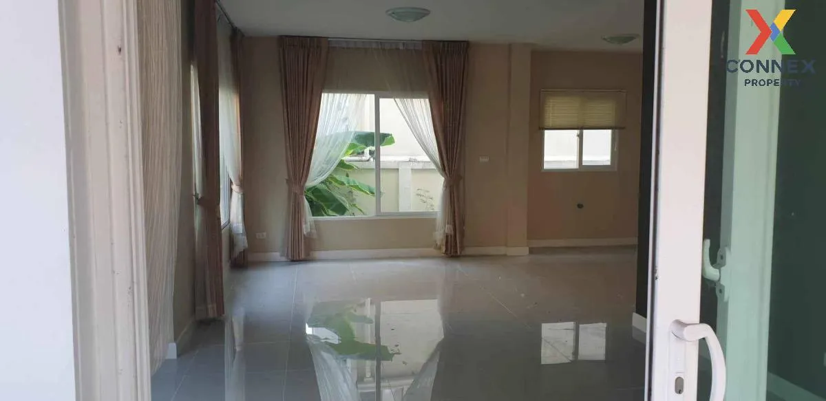 For Sale House , The Centro Rattanathibet , MRT-Bang Phu , Bang L