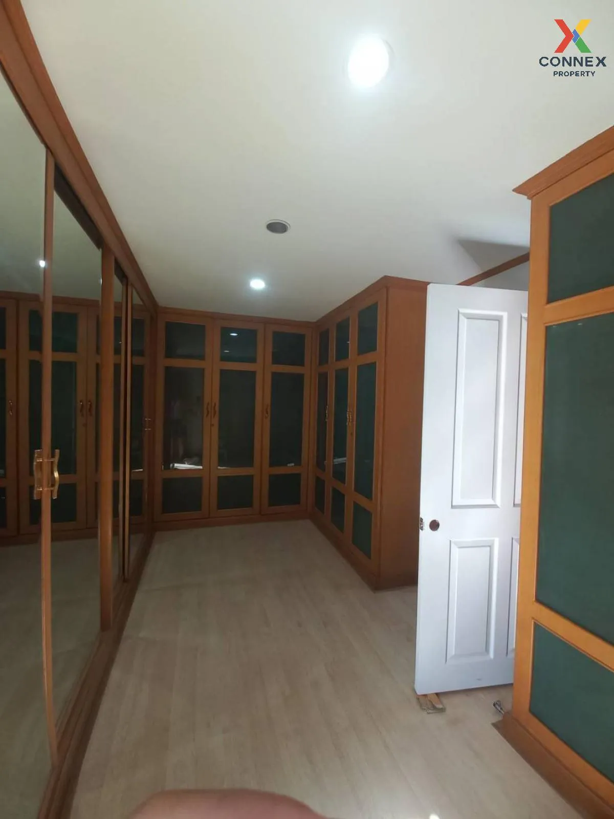 For Rent Townhouse/Townhome  , BAAN KLANG MUANG RAMA9-RAMKHMAHAEN