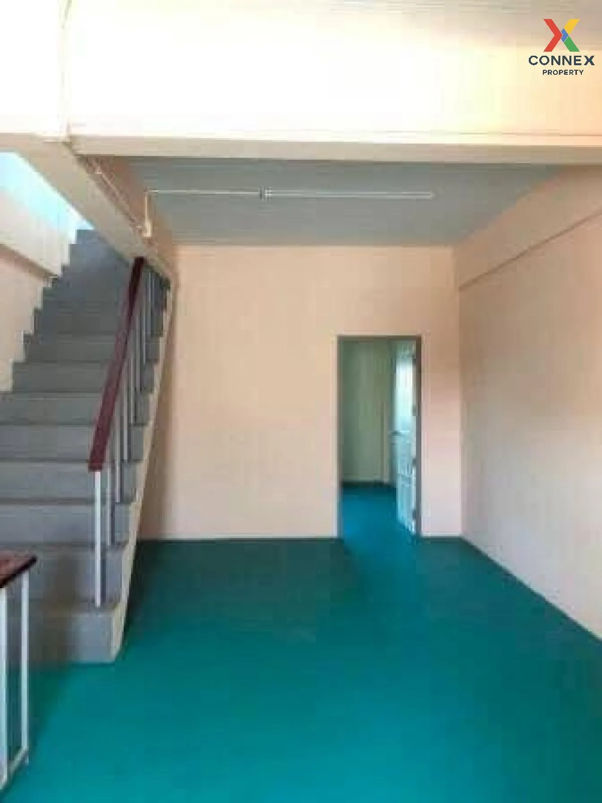 For Rent 4-storey commercial building on the main road, Ramkhamha