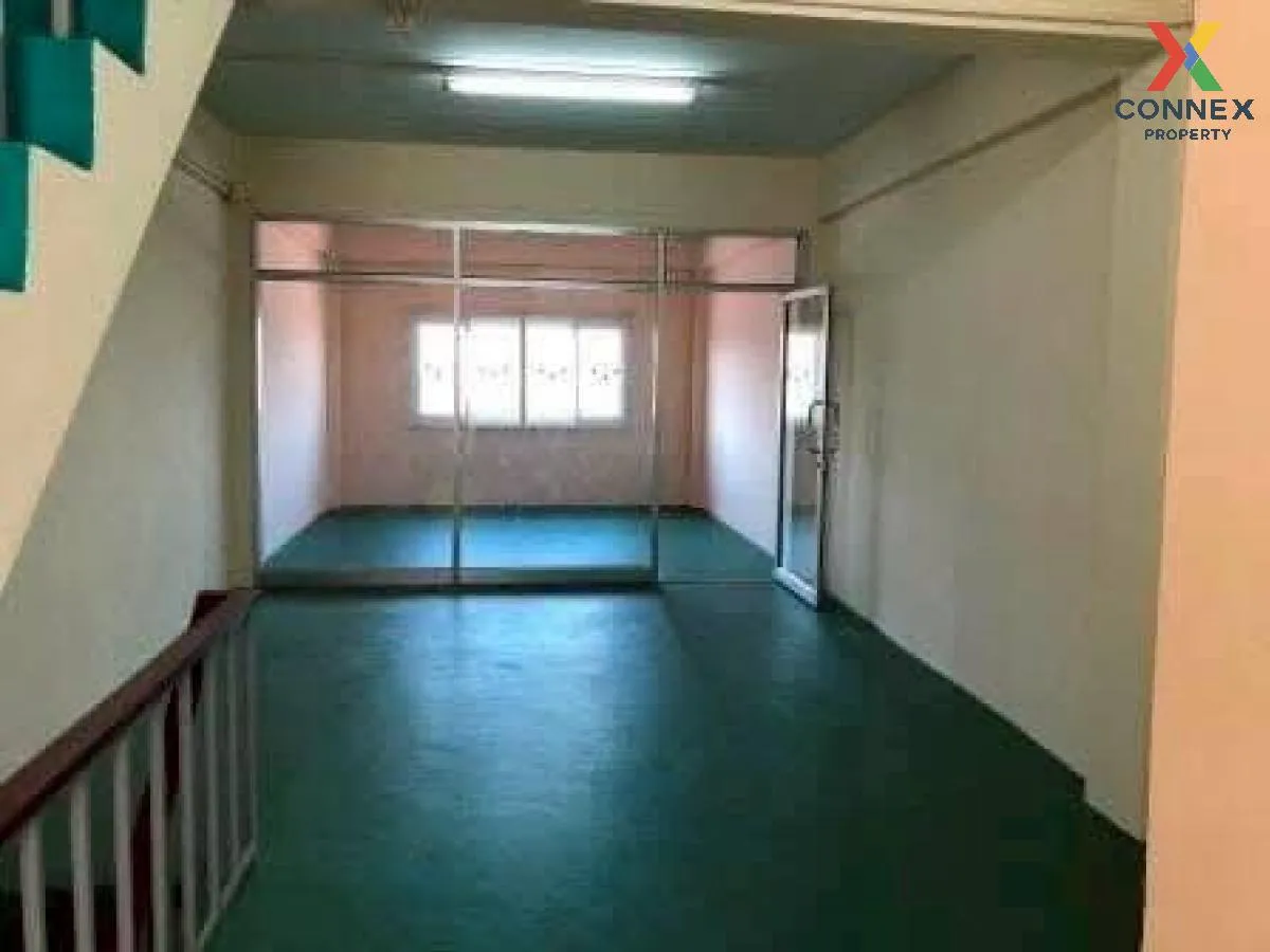 For Rent 4-storey commercial building on the main road, Ramkhamha