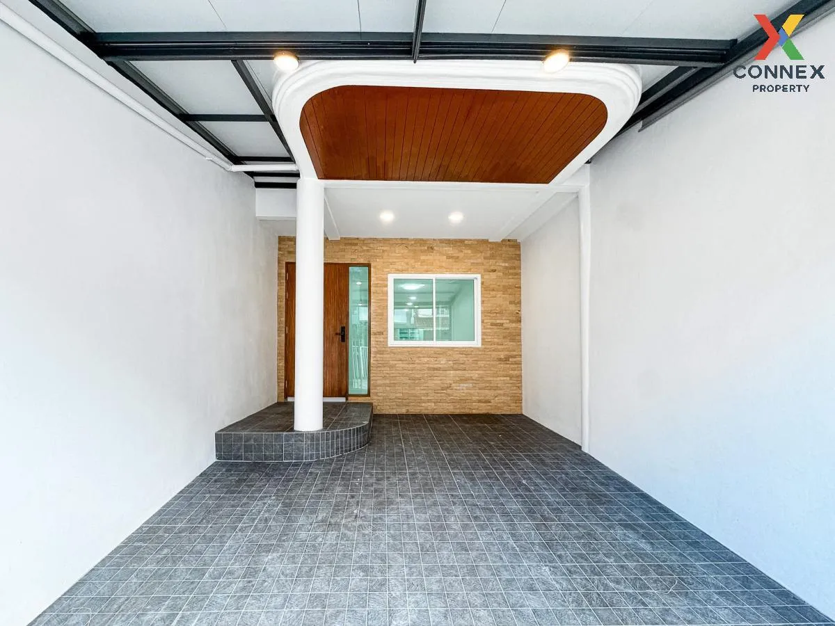 For Sale Townhome Lat Phrao 71, newly renovated, 3.39 million, 90