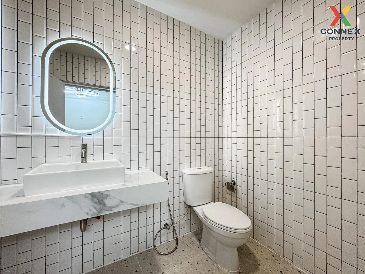 For Sale Townhome Lat Phrao 71, newly renovated, 3.39 million, 90