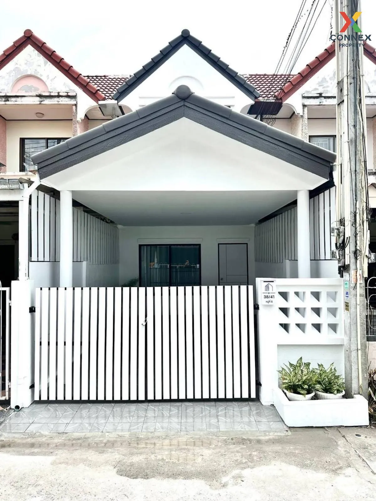 For Sale Townhouse/Townhome  , Baan Ngam Charoen 4 , newly renova 1