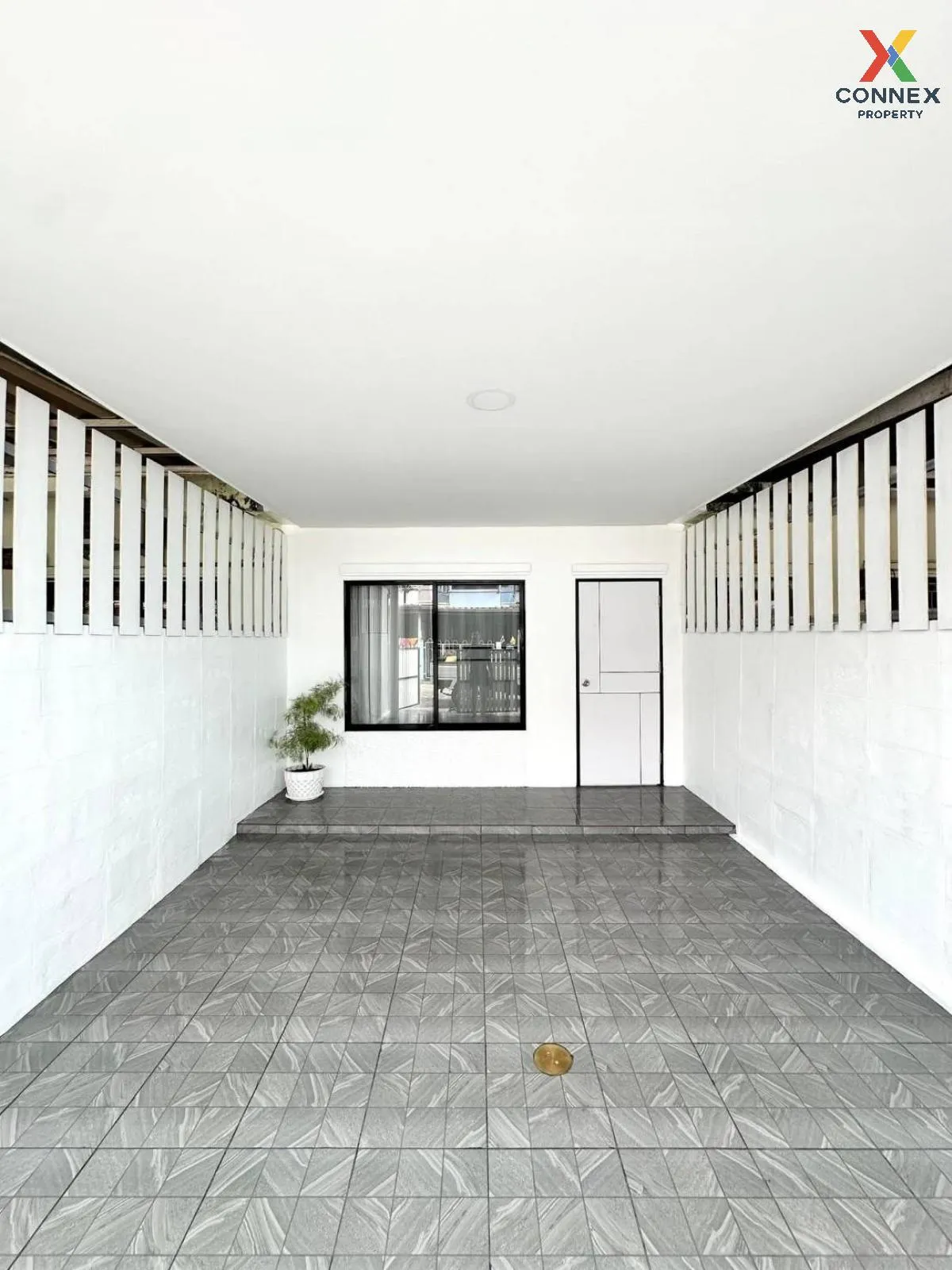 For Sale Townhouse/Townhome  , Baan Ngam Charoen 4 , newly renova 3