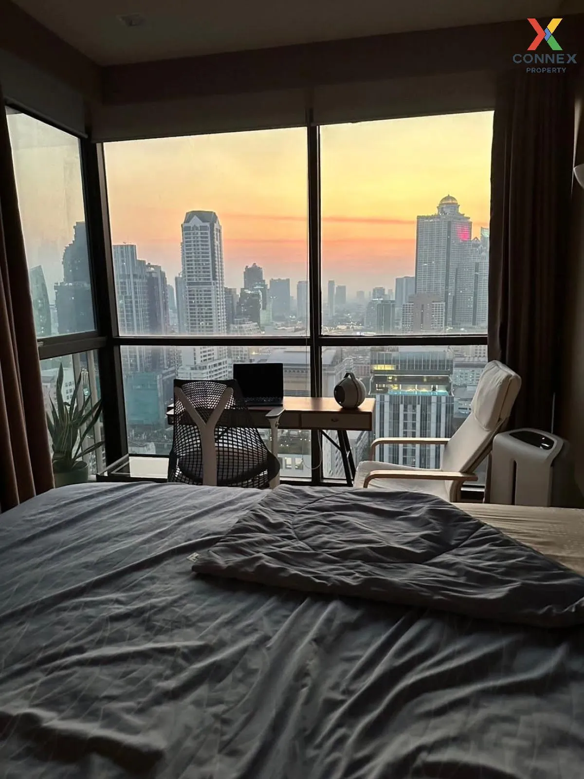 ขายคอนโด  ดิ แอดเดรส สาทร ชั้นสูง ฺBTS-เซนต์หลุยส์ สีลม เขต บางรั 2