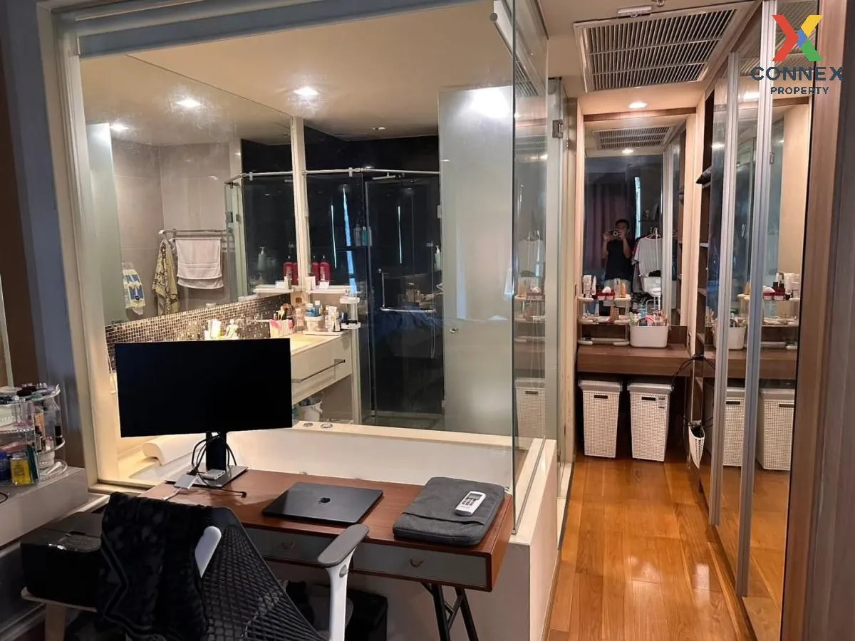 ขายคอนโด  ดิ แอดเดรส สาทร ชั้นสูง ฺBTS-เซนต์หลุยส์ สีลม เขต บางรั