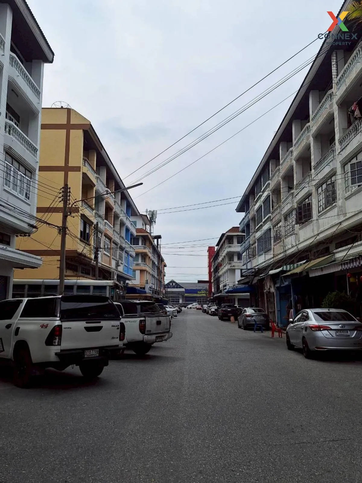 For Sale For Sale Commercial Building  , high floor , Thung Sukhl 4