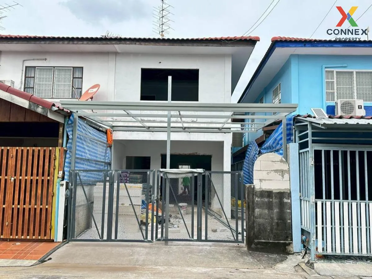 For Sale Townhouse/Townhome  , Baan Prapin 3 , wide frontage , ne 1