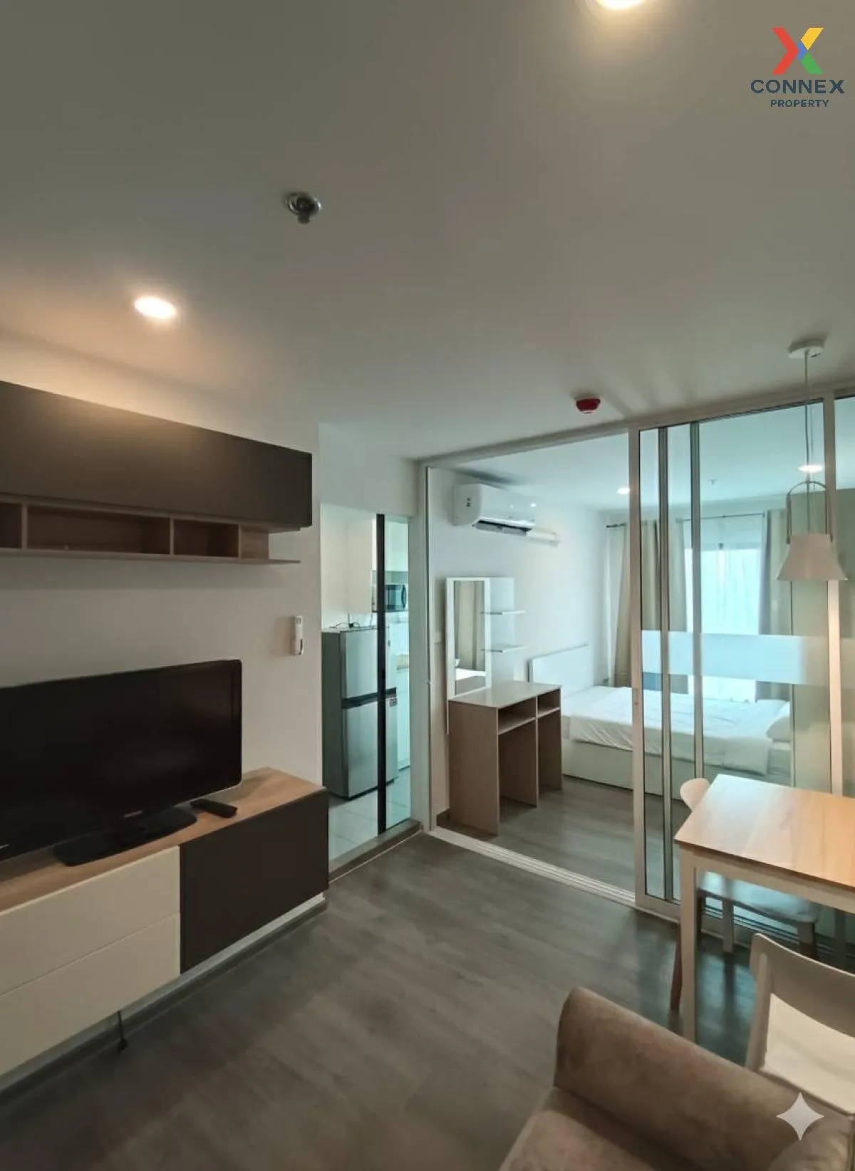 For Rent Condo , Regent Home Wutthakat , nice view , high floor , 1