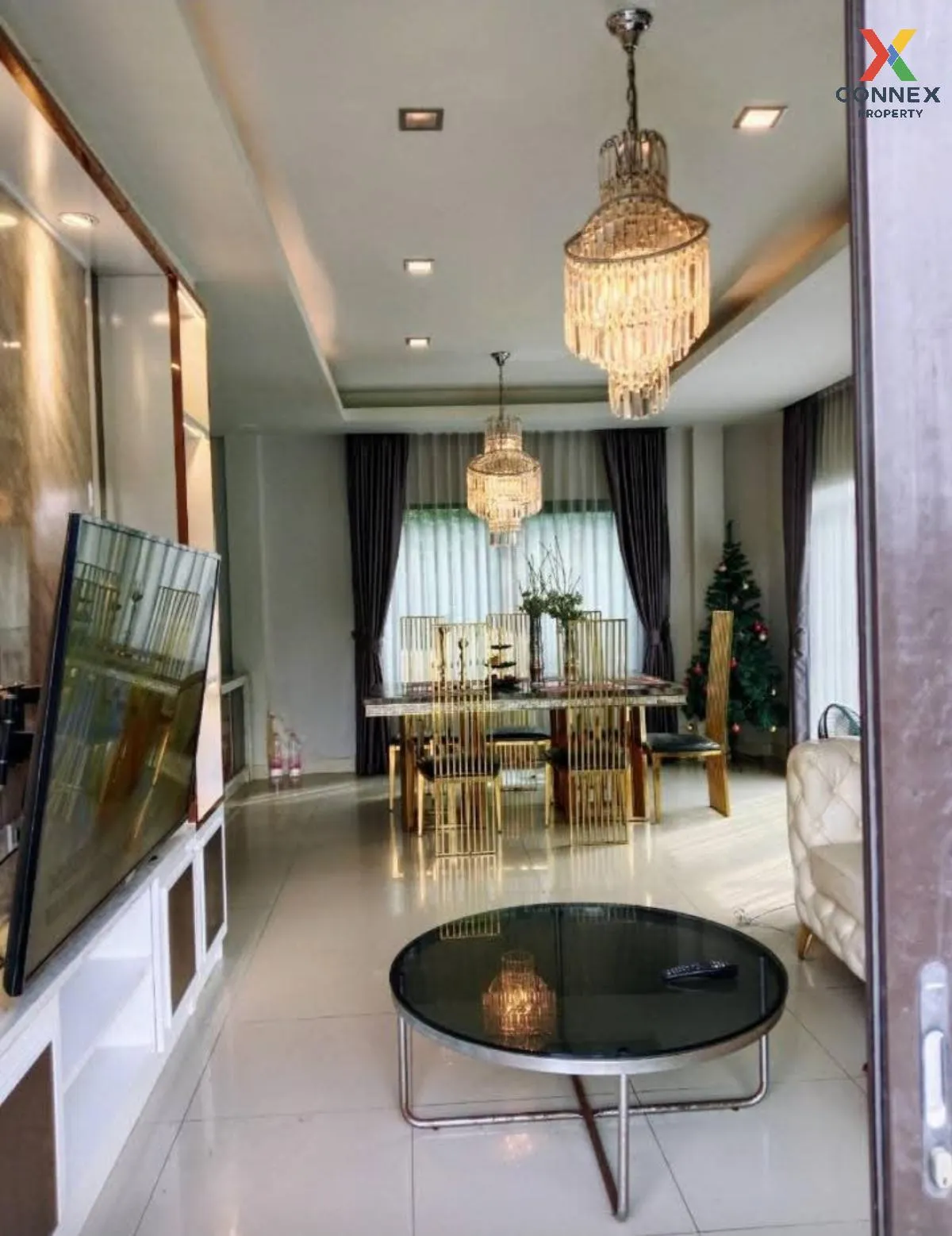 เช่าบ้าน  เดอะ เซนโทร รามอินทรา หน้ากว้าง คันนายาว เขต คันนายาว ก