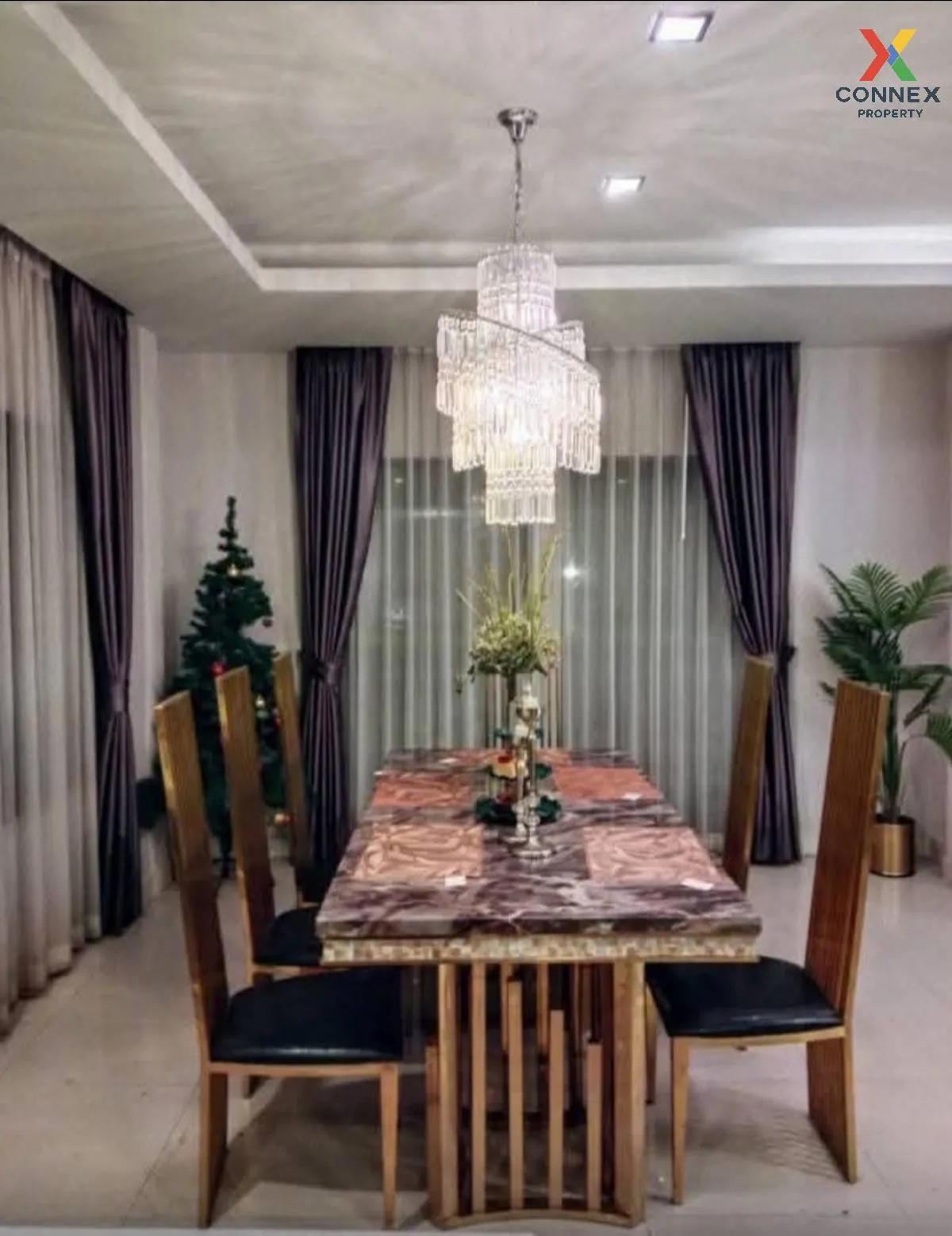 เช่าบ้าน  เดอะ เซนโทร รามอินทรา หน้ากว้าง คันนายาว เขต คันนายาว ก