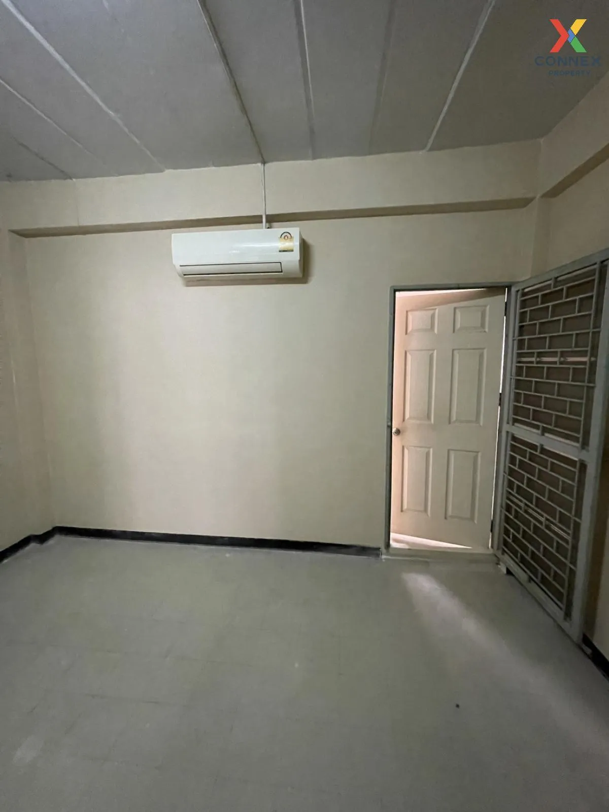 For Sale Townhouse/Townhome  , Baan Rungkit Villa 9 , ARL-Lat Kra