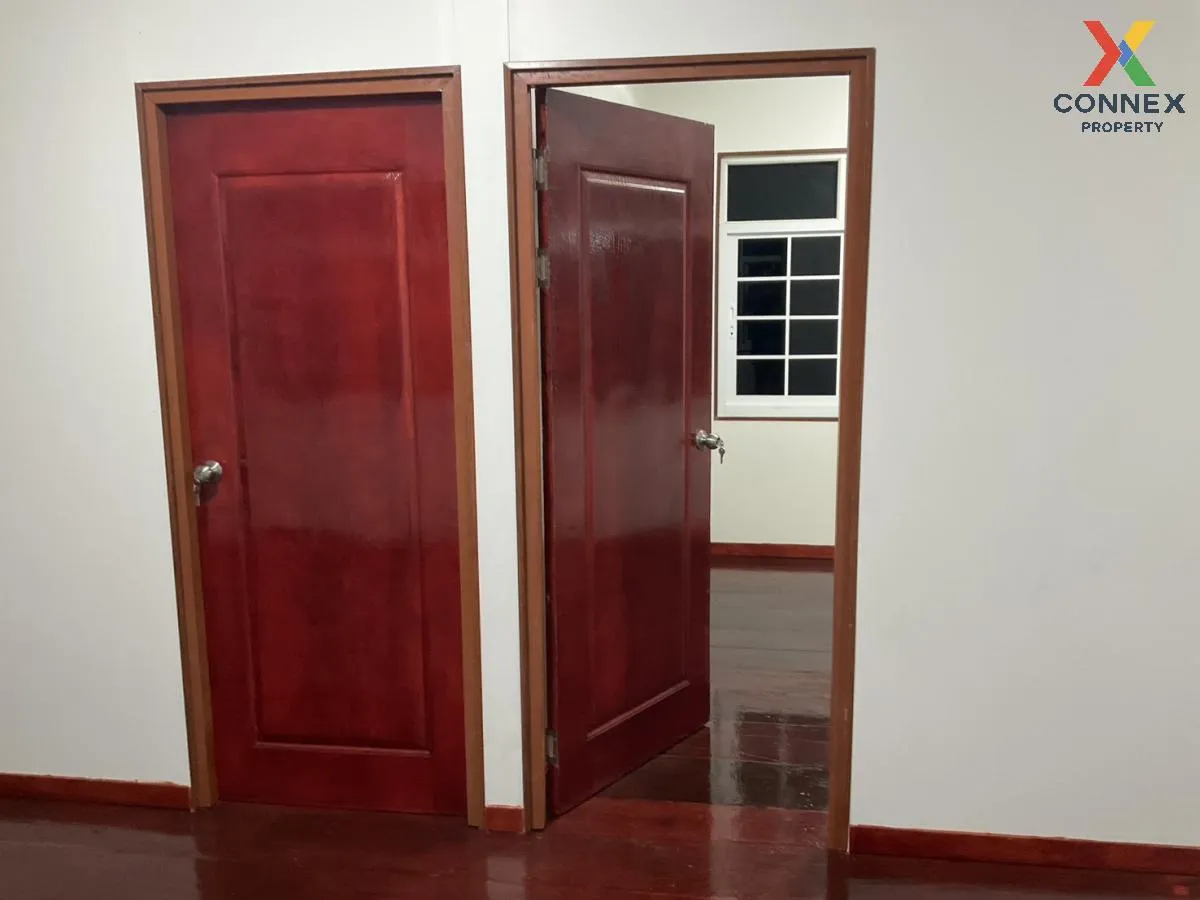 For sale: A comfortable/pleasant two-story detached house in Ban 
