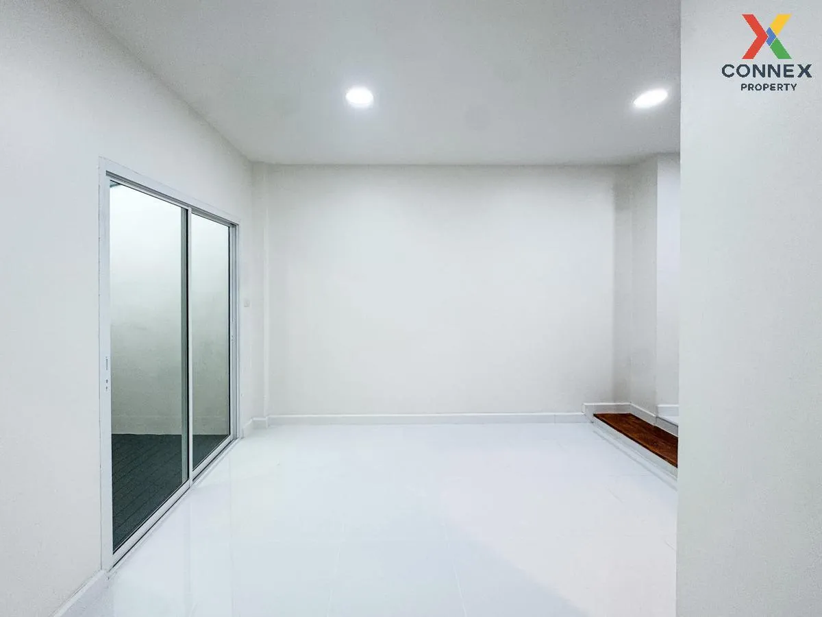 For Sale Townhouse/Townhome  , Baan 84 Mansion , MRT-Ladprao 71 ,