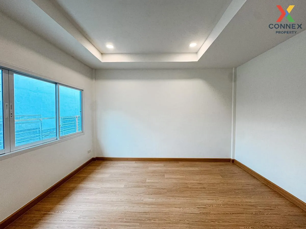 For Sale Townhouse/Townhome  , Baan 84 Mansion , MRT-Ladprao 71 ,