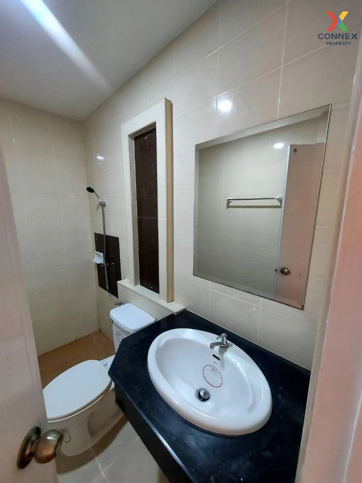 For Sale Townhouse/Townhome  , The Balcony Home , newly renovated