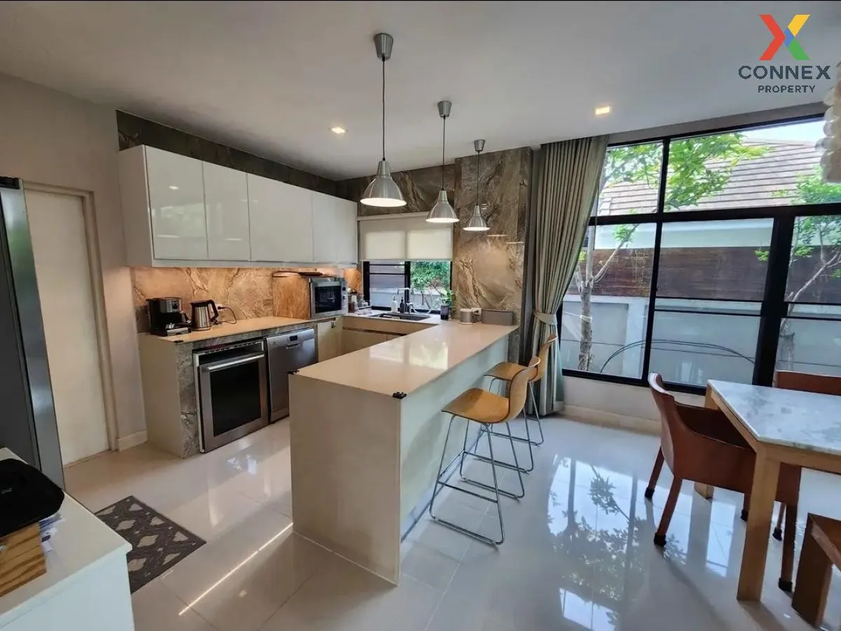 For Sale House , URBAN SATHORN , wide frontage , Bang Waek , Phas