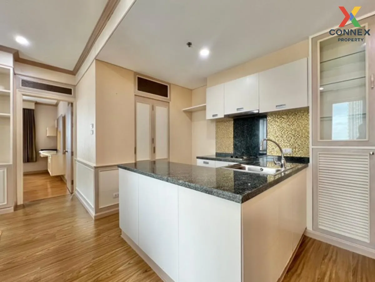 For Sale Condo , Villa Sathorn , nice view , corner unit , BTS-Kr