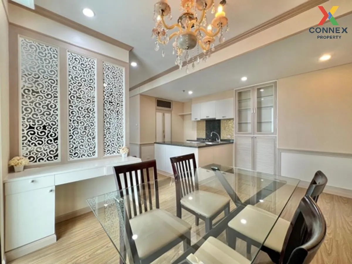 For Sale Condo , Villa Sathorn , nice view , corner unit , BTS-Kr