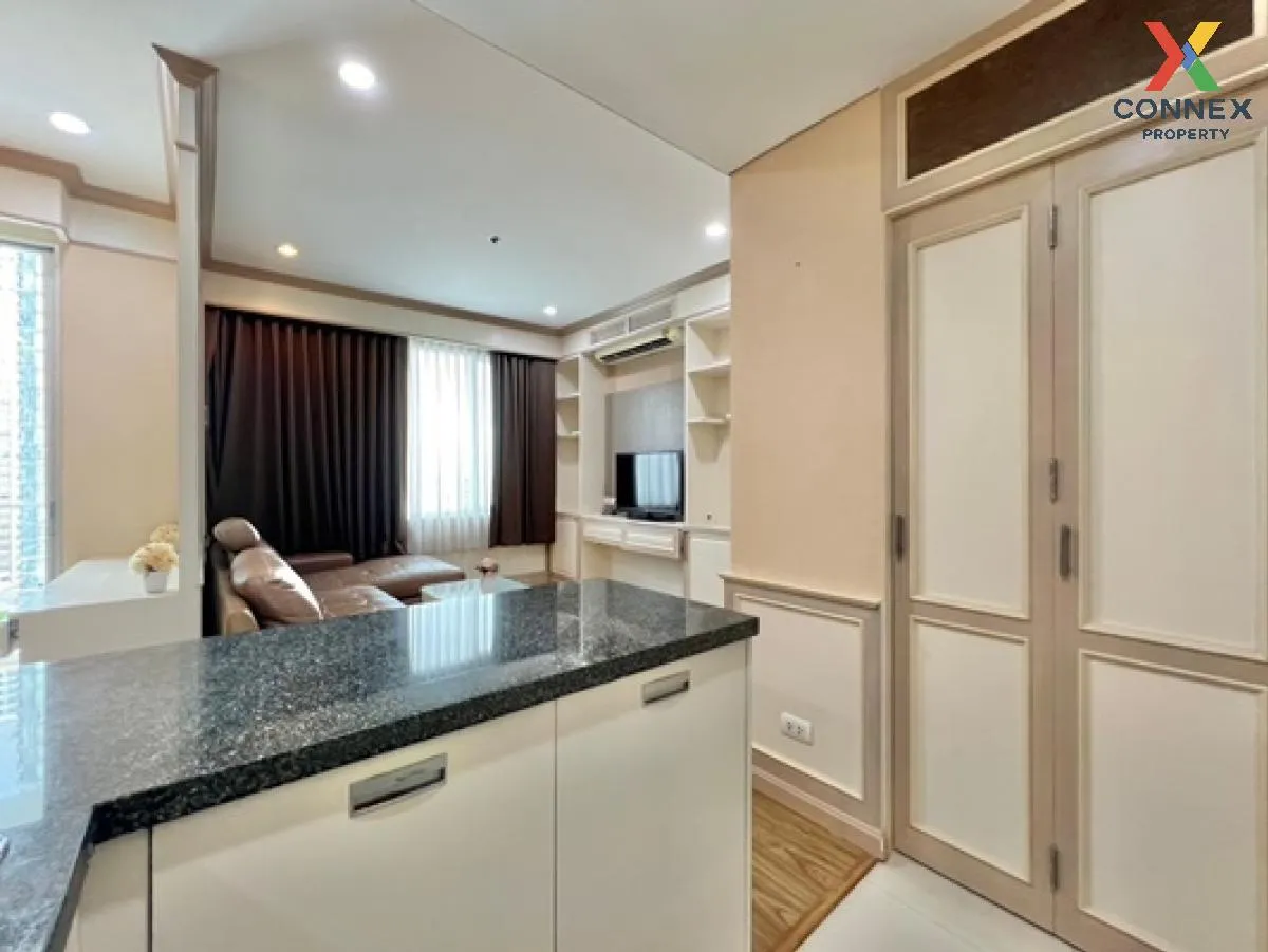 For Sale Condo , Villa Sathorn , nice view , corner unit , BTS-Kr