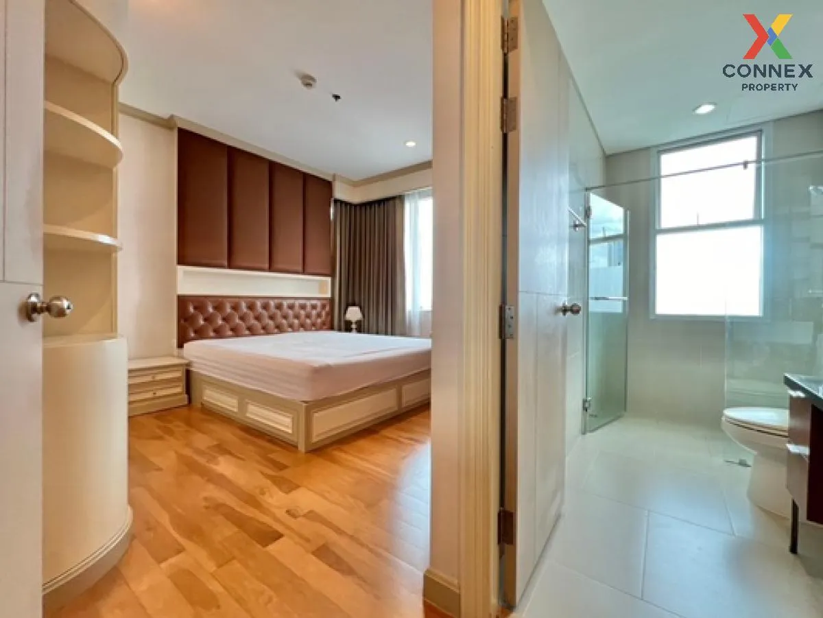 For Sale Condo , Villa Sathorn , nice view , corner unit , BTS-Kr