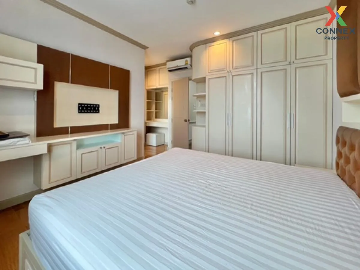 For Sale Condo , Villa Sathorn , nice view , corner unit , BTS-Kr