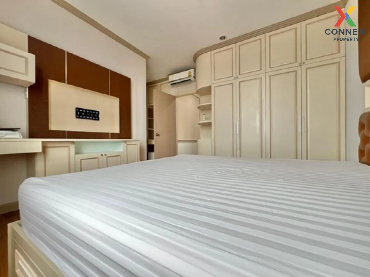 For Sale Condo , Villa Sathorn , nice view , corner unit , BTS-Kr