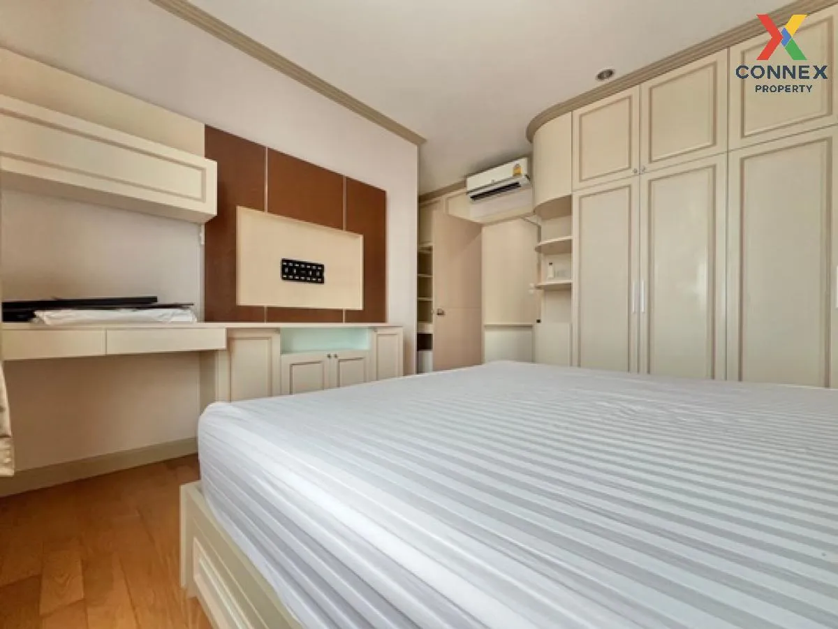 For Sale Condo , Villa Sathorn , nice view , corner unit , BTS-Kr